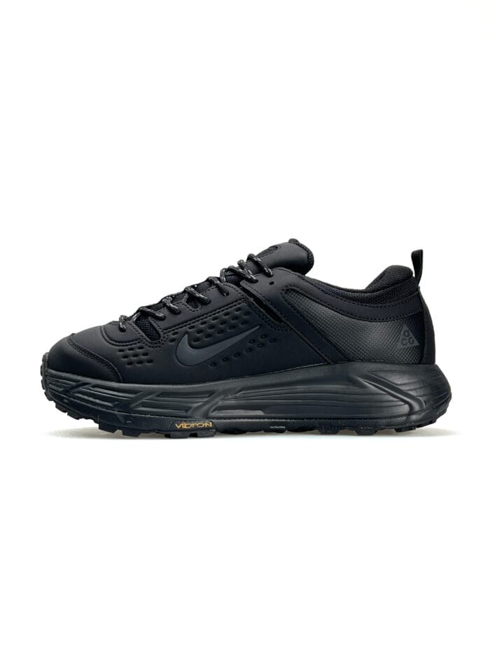 Nike ACG Running Black