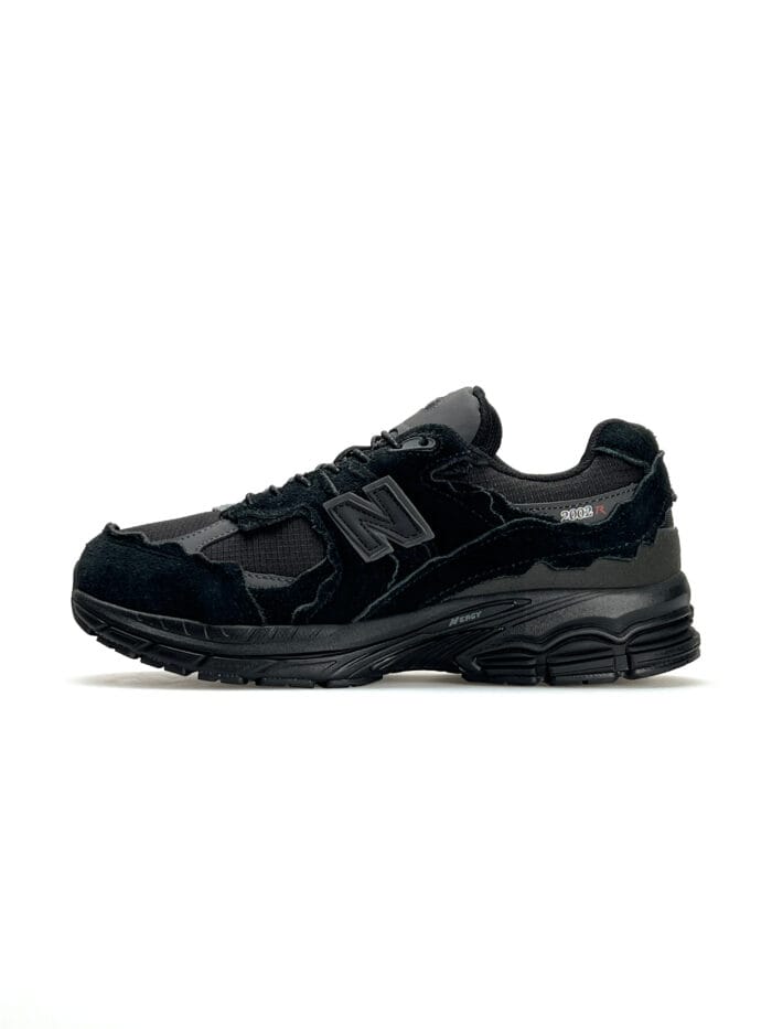 New Balance 2002R Gore-Tex Black